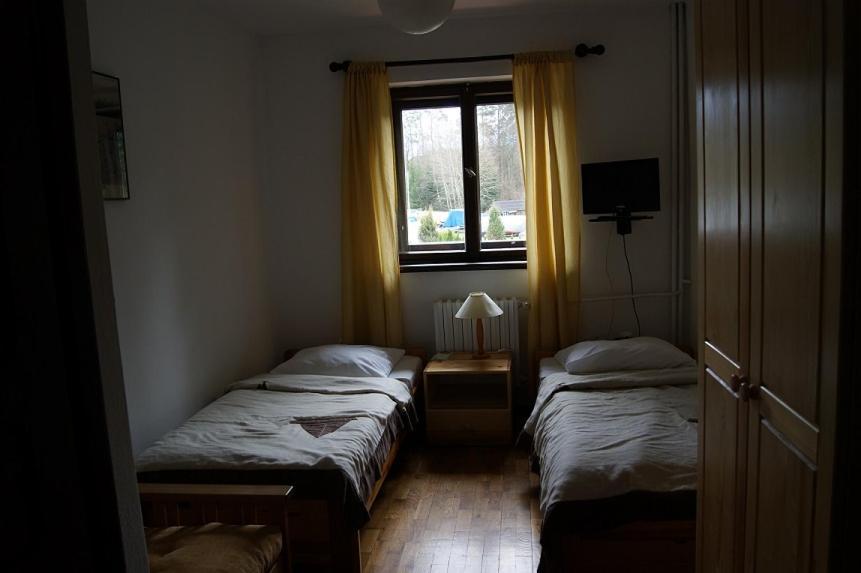 Pan Dom Pracy Tworczej W Wierzbie Wierzba Bagian luar foto